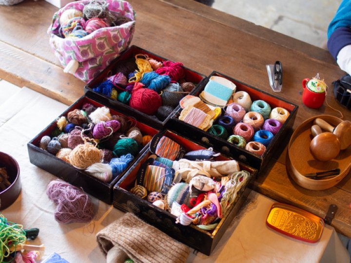 《3/27》小さな針しごと　ダーニングで愛用品をお直しの関連画像2