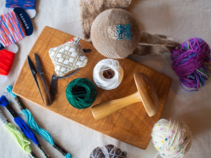 《3/27》小さな針しごと　ダーニングで愛用品をお直しの関連画像1